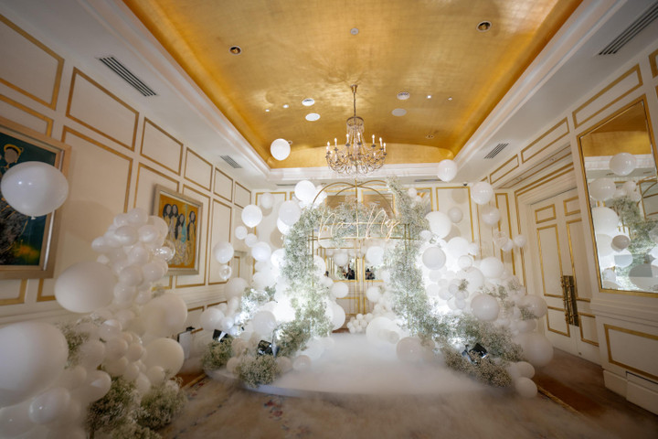 Đám cưới sang trọng của hoa hậu Ngân Anh và chồng MC nổi tiếng - 2