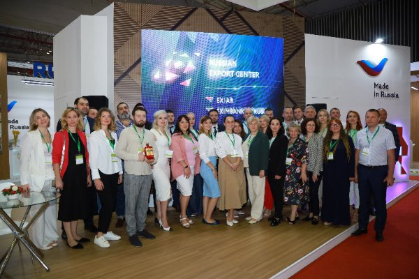 Gian hàng Made in Russia tham gia triển lãm Vietnam FoodExpo 2022 - 1