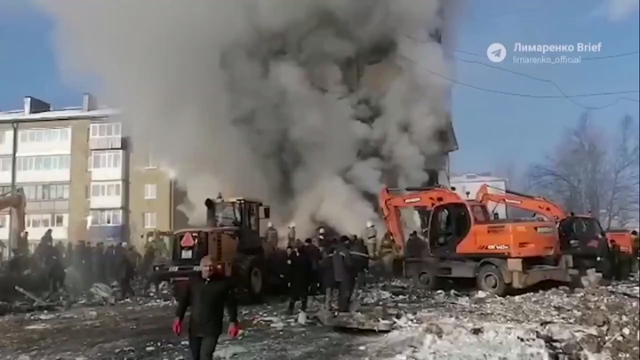 Nổ khí gas ở Nga, chung cư 5 tầng đổ sập - 1