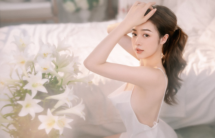 Dàn mỹ nữ Nóng cùng World Cup 2022 khoe sắc trong trang phục 32 đội tuyển - 23