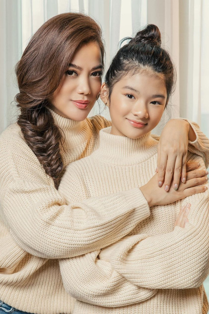 Sao Việt 21/11: Con gái 14 tuổi của Trương Ngọc Ánh ngày càng ra dáng mỹ nhân - 1