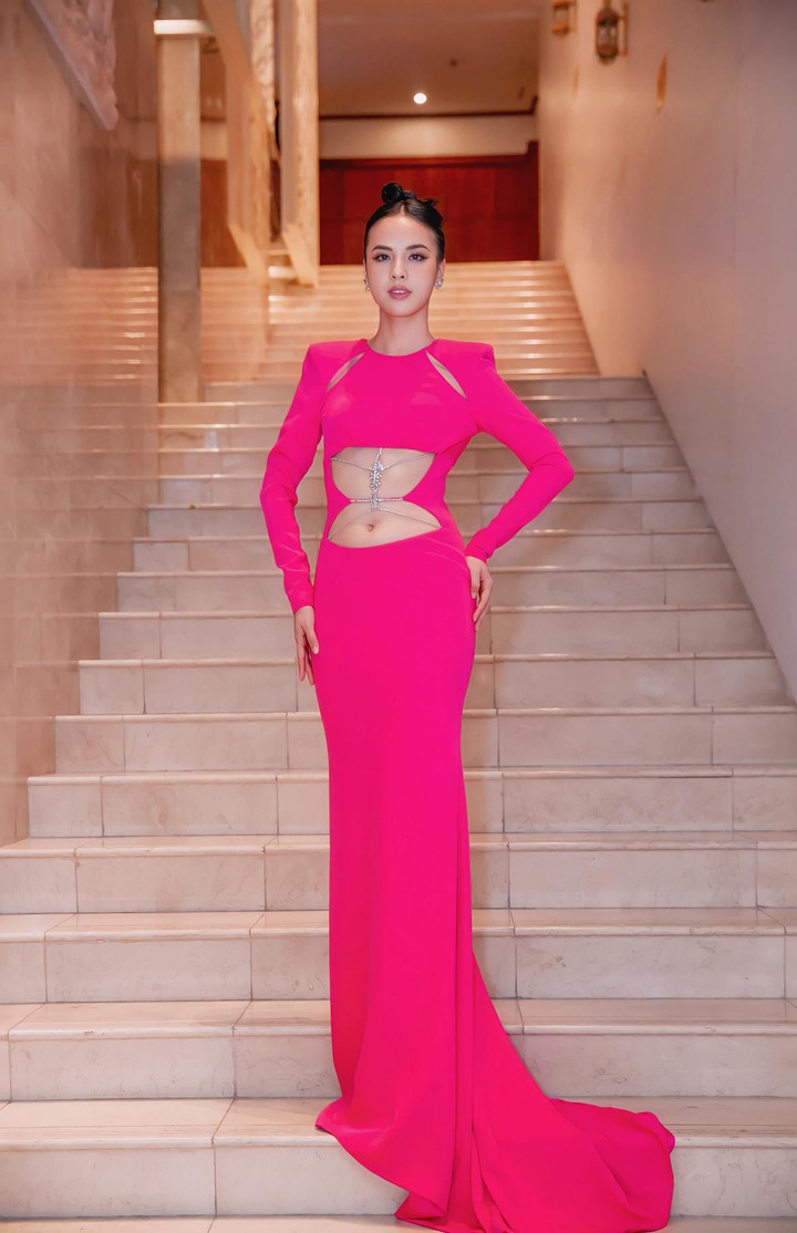 MC người Việt đầu tiên dẫn chung kết Hoa hậu Du lịch Quốc tế là ai? - 9