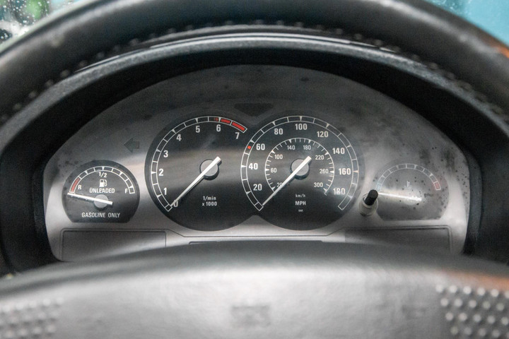 Cận cảnh BMW 850i E31 đời 1990 độc nhất Việt Nam - 10