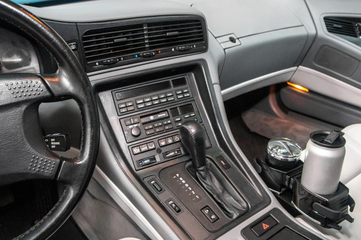 Cận cảnh BMW 850i E31 đời 1990 độc nhất Việt Nam - 11