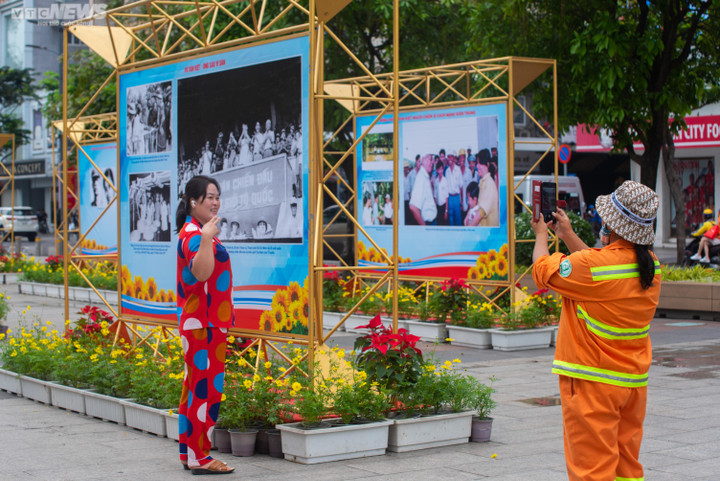 Triển lãm ảnh Kỷ niệm 100 năm ngày sinh Thủ tướng Võ Văn Kiệt - 12