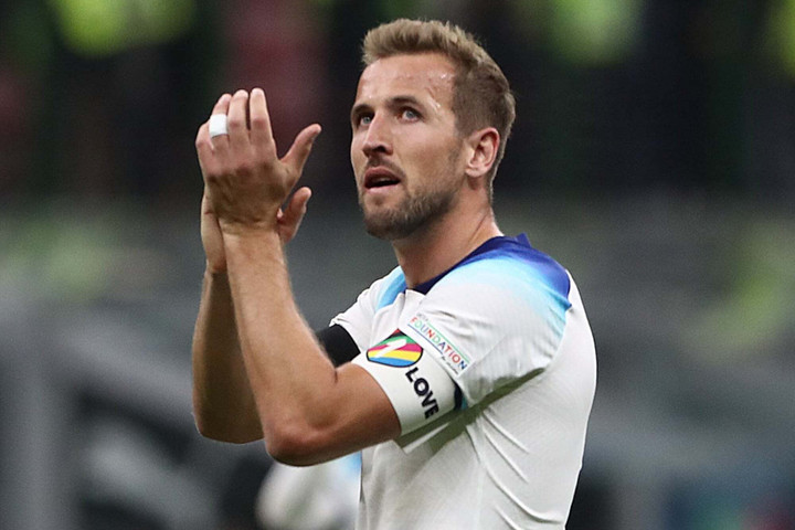 Anh vs Iran: Harry Kane có nguy cơ bị phạt thẻ khi chưa chạm bóng - 1