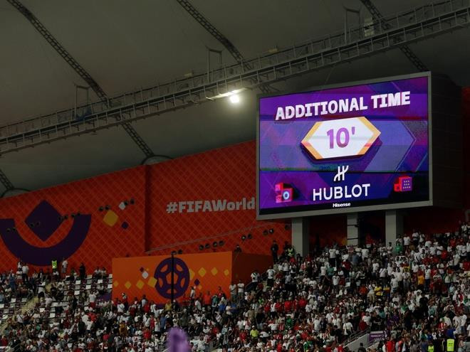 Vì sao thời gian bù giờ ở World Cup 2022 cao đột biến? - 1