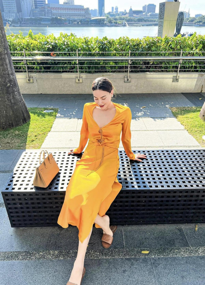 Nhan sắc và thần thái lộng lẫy của Hồ Ngọc Hà khi xuống phố - 9