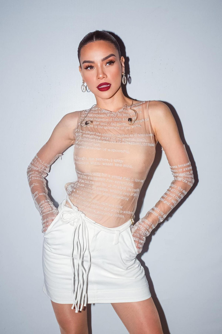 Nhan sắc và thần thái lộng lẫy của Hồ Ngọc Hà khi xuống phố - 6