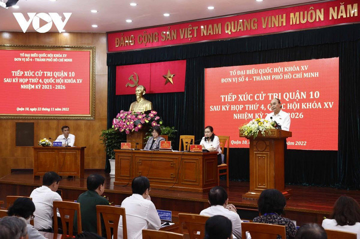 Chủ tịch nước chia sẻ với khó khăn của cán bộ công chức, viên chức xã, phường - 3