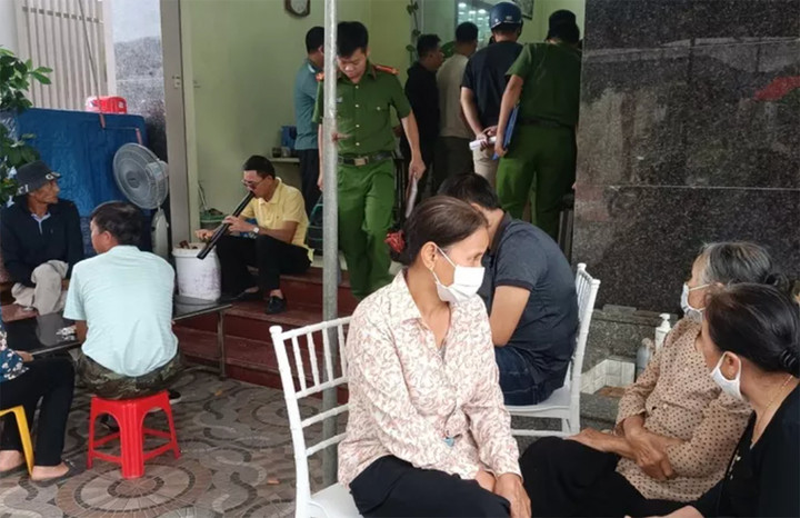 Hai vợ chồng ở Hải Phòng chết tại nhà riêng, nghi tự sát - 1