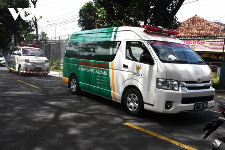 Những hình ảnh thương đau giữa tâm chấn trận động đất ở Indonesia - 5