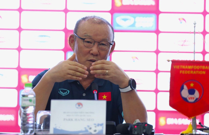 HLV Park Hang Seo: Xem World Cup là rất cần thiết - 1