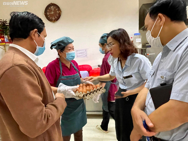  Kiểm tra an toàn thực phẩm tại bếp ăn bán trú trường iSchool Quy Nhơn - 2