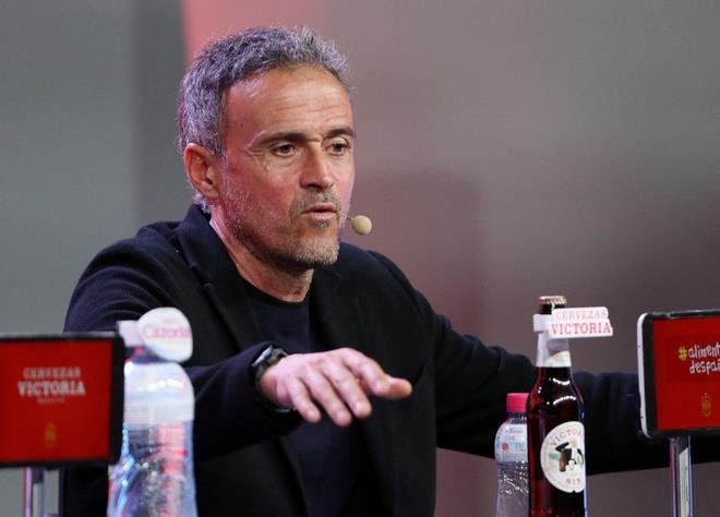 Hàng công kỳ lạ của đội tuyển Tây Ban Nha - 1