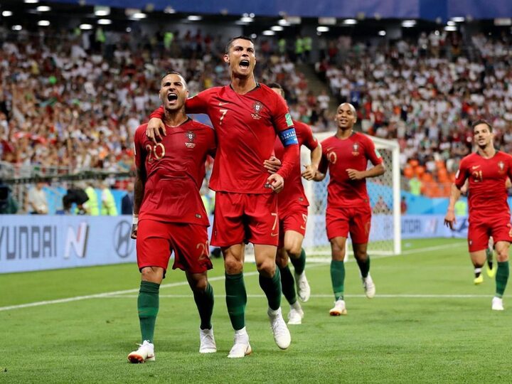 Tuyển Bồ Đào Nha không bị xao nhãng vì Ronaldo - 2