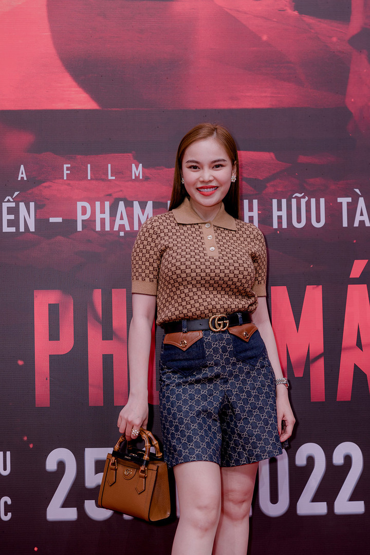 Vợ chồng O Sen 'dính như sam', Cát Phượng trẻ trung bất ngờ - 9