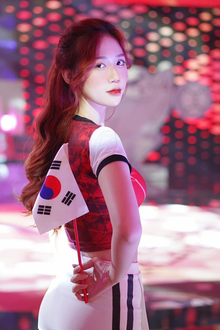 Ngắm nhan sắc đời thường của mỹ nữ Nóng cùng World Cup cổ vũ Hàn Quốc - 7