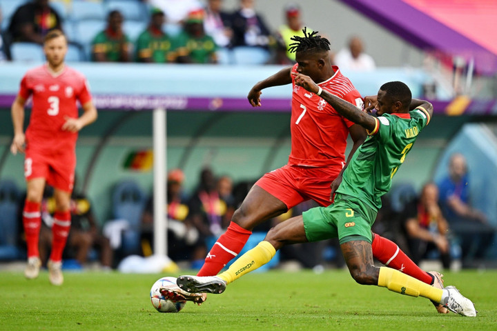 Trực tiếp bóng đá Thụy Sĩ 1-0 Cameroon: Cầu thủ gốc Cameroon ghi bàn cho Thụy Sĩ - 6