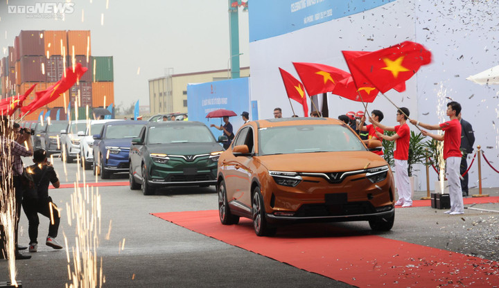 Thủ tướng Phạm Minh Chính dự lễ xuất khẩu lô xe điện VF 8 sang Mỹ - 4