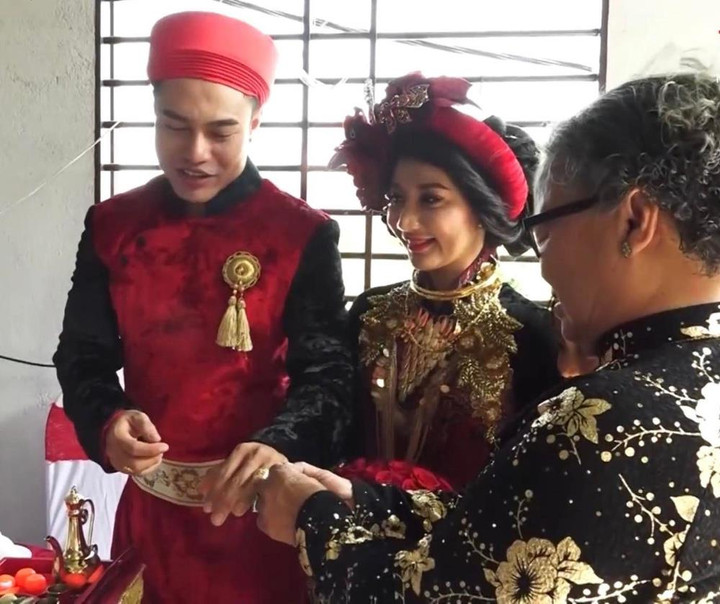 Khoe ảnh cưới, vợ chồng Lê Dương Bảo Lâm khiến người hâm mộ bật cười - 3