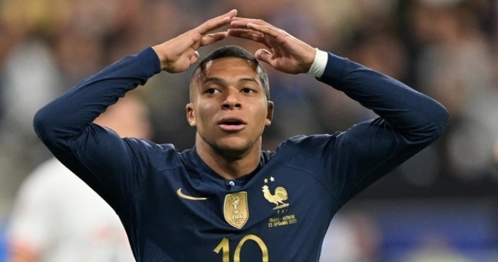 Dàn siêu xe của các ngôi sao dự World Cup 2022 - 5