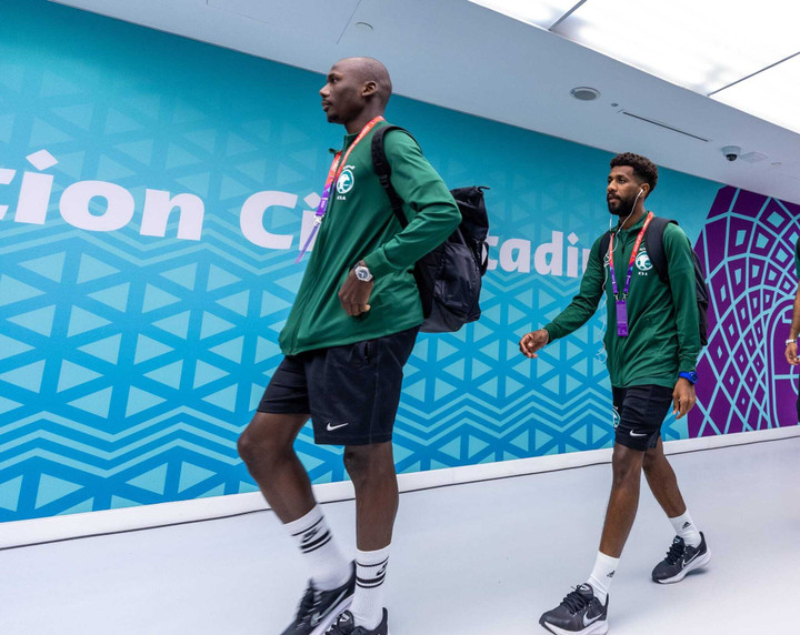 Trực tiếp bóng đá Ba Lan 2-0 Ả Rập Xê Út: Lewandowski lập công - 18