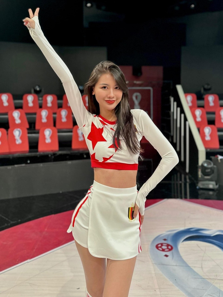 Dàn mỹ nữ Nóng cùng World Cup tiếp tục lên sóng VTV3 - 3