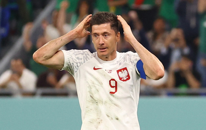 Trực tiếp bóng đá Ba Lan 2-0 Ả Rập Xê Út: Lewandowski lập công - 14