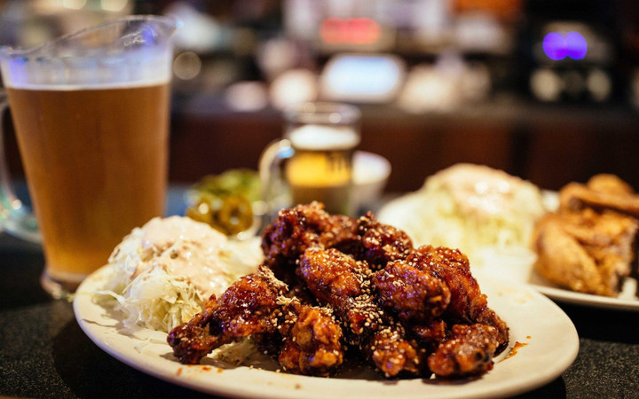 Món ăn luôn cháy hàng ở Hàn Quốc dịp World Cup - 2