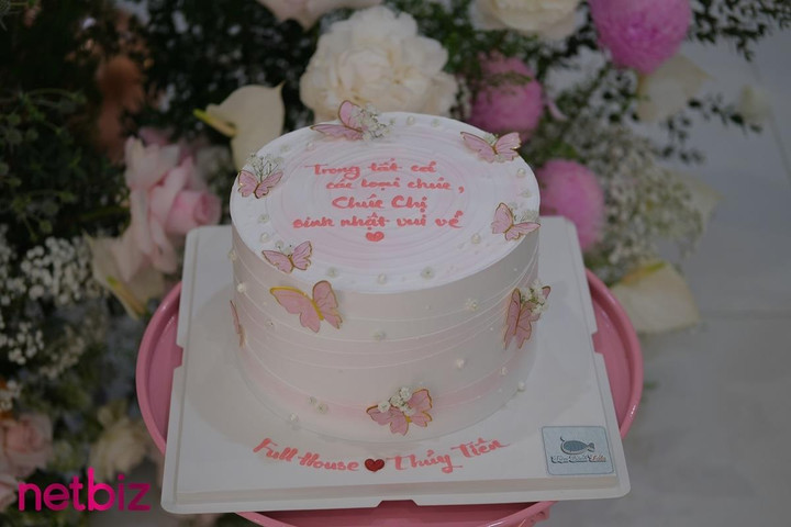 Thủy Tiên bất ngờ với tiệc sinh nhật do Công Vinh và fans bí mật thực hiện - 2