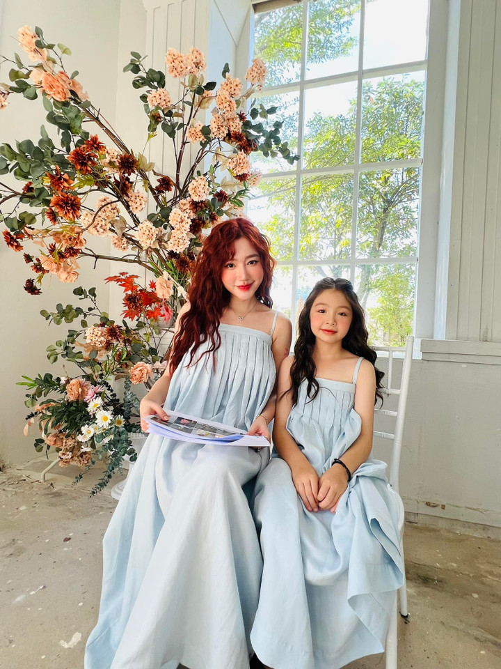 Sao Việt 28/11: Thương Tín tươi tắn đi xem phim sau vụ ngã xe máy - 2