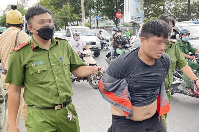 13 cựu công an ở TP.HCM 'vòi' tiền: Chuyển hồ sơ cho VKSND Tối cao - 1