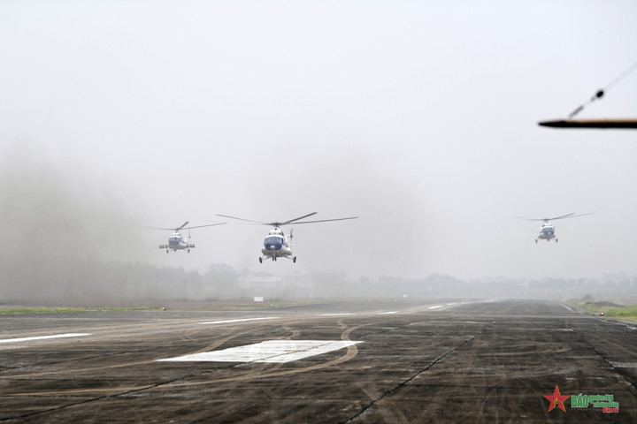 Những 'sứ giả bầu trời' sẵn sàng trước ngày hội - 11