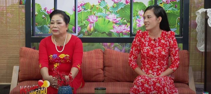 'Làm dâu cả xóm', cô gái nghẹn ngào thấy mẹ chồng vừa khóc vừa nấu cơm - 1