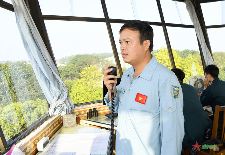 Những 'sứ giả bầu trời' sẵn sàng trước ngày hội - 10