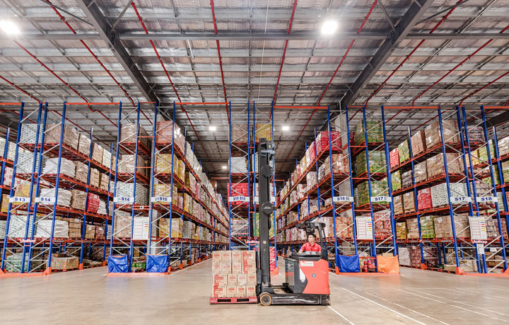 VinShop chi 20 tỷ đồng hỗ trợ tạp hoá nhập hàng bán Tết - 2