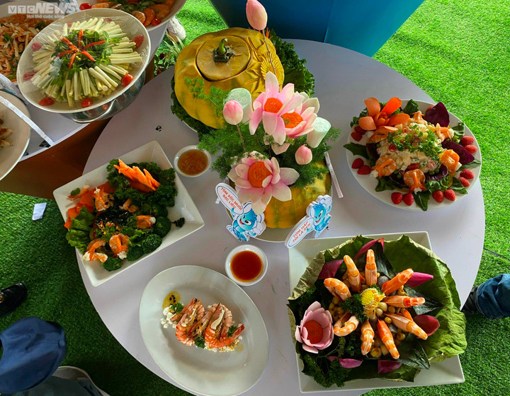 Hơn 100 món ăn độc đáo làm từ muối và tôm xứ 'Công tử Bạc Liêu' - 3