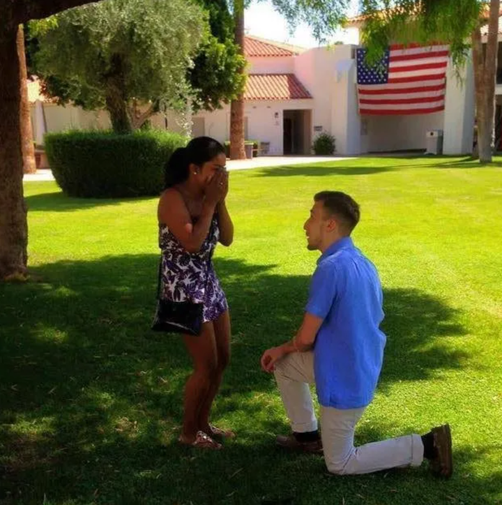 Giữ lời hứa năm xưa, chàng trai cưới bạn học mầm non sau nhiều năm xa cách - 5