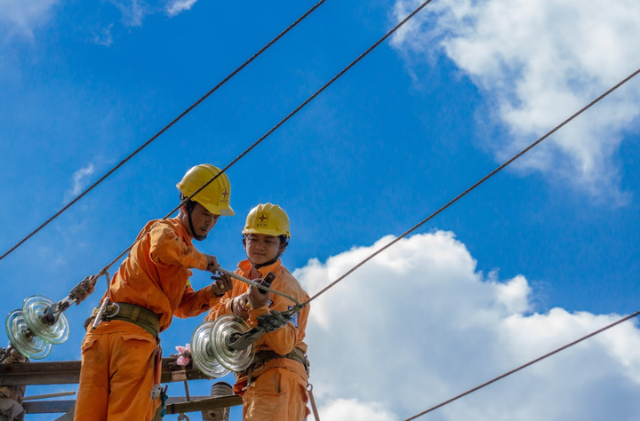 EVN triển khai nhiều giải pháp tiết giảm chi phí trước những khó khăn - 3