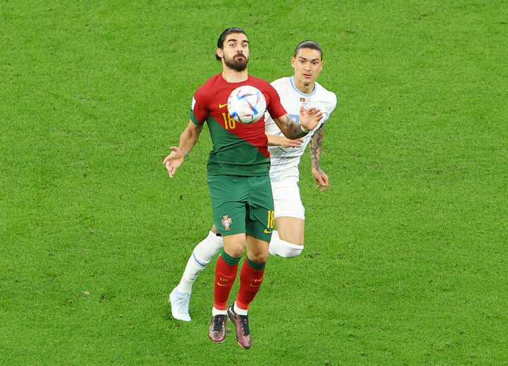 Trực tiếp bóng đá Bồ Đào Nha 2-0 Uruguay: Bruno Fernandes lập cú đúp - 11