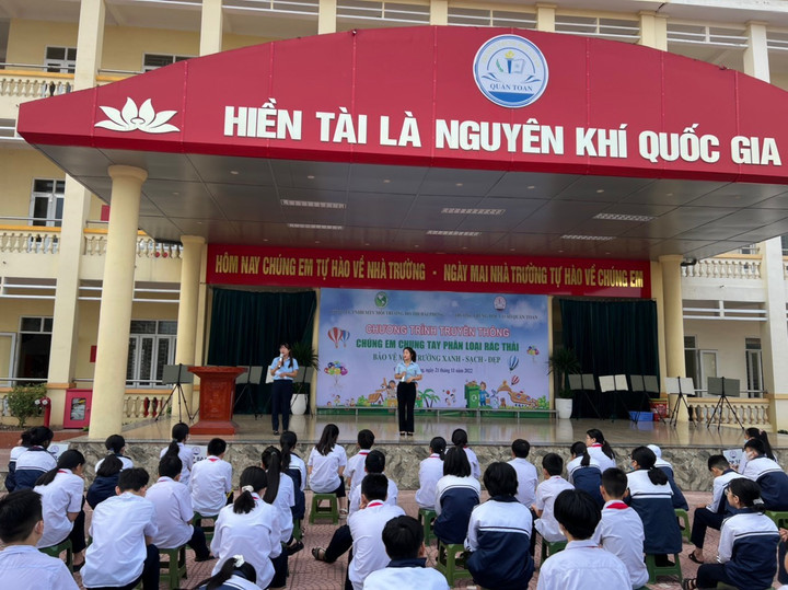 Để mỗi học sinh trở thành tuyên truyền viên 'bảo vệ môi trường bằng hành động' - 1