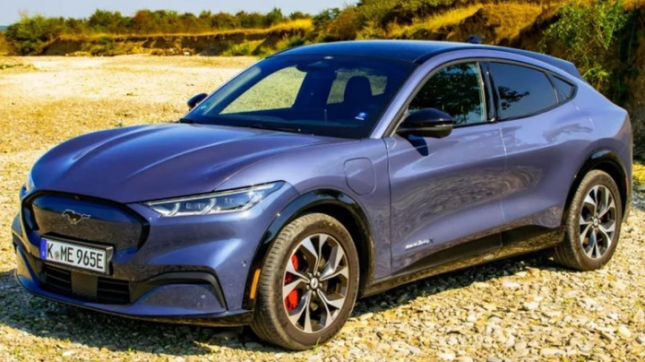 Những mẫu xe điện tốt nhất năm 2022 - 5