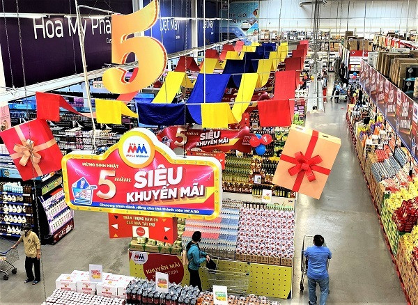 Siêu thị Hà Nội khuyến mại thâu đêm, giúp khách săn hàng sale Black Friday - 1