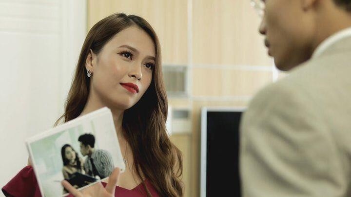 Vợ đánh ghen, phản ứng siêu hèn của gã chồng khiến dân mạng ngán ngẩm