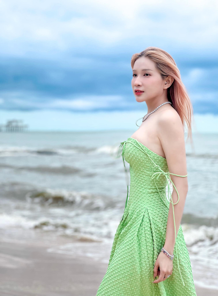 Sao Việt 1/12: Đan Trường diện đồ đôi, đón sinh nhật cùng vợ cũ - 6