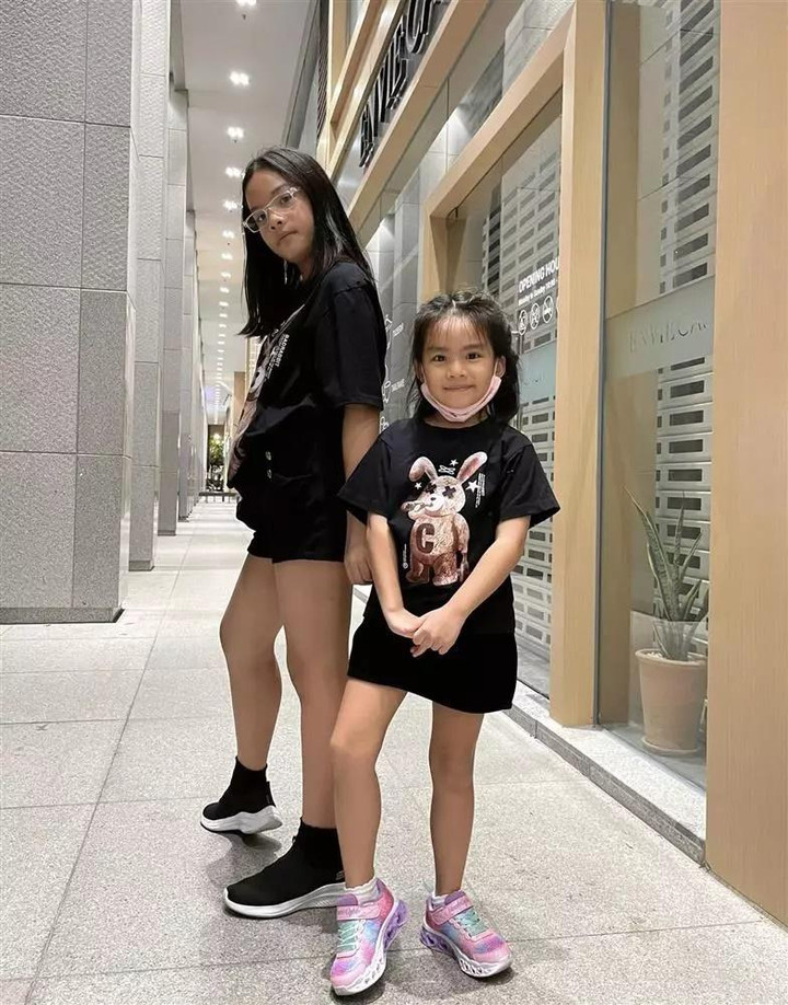 Phạm Quỳnh Anh khoe khoảnh khắc vui vẻ của 4 mẹ con, dân mạng chú ý ngoại hình - 5