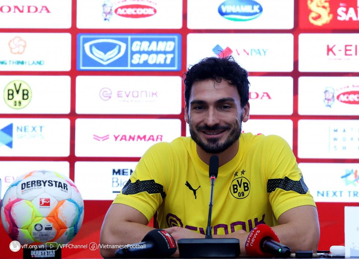 Trung vệ đội tuyển Đức Mats Hummels thích uống cà phê và ăn phở Việt Nam - 1