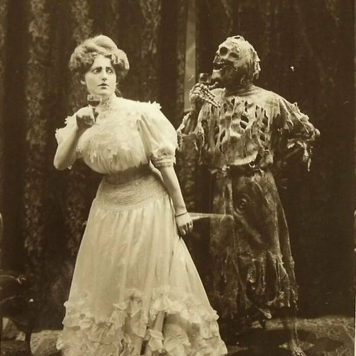 Hé lộ các bức ảnh hiếm hoi ghi lại những điều ít người biết trong quá khứ - 14