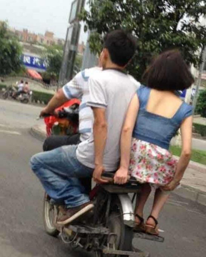 'Từ chối hiểu' các kiểu lái xe không giống ai được dân tình bắt gặp trên đường - 5